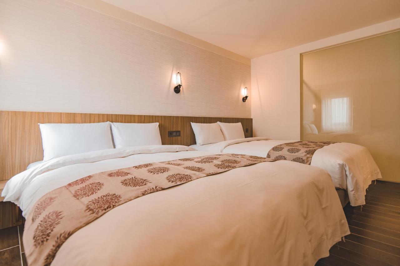 อีสต์ทาวน์26โฮเต็ล Hotel เมืองฮวาเหลียน ภายนอก รูปภาพ