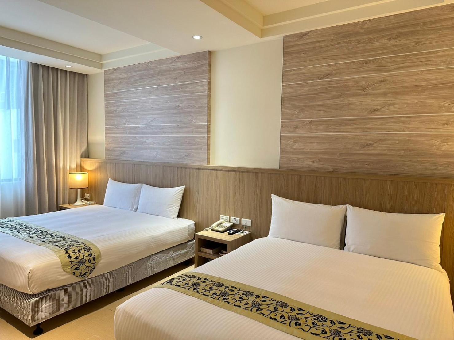 อีสต์ทาวน์26โฮเต็ล Hotel เมืองฮวาเหลียน ภายนอก รูปภาพ