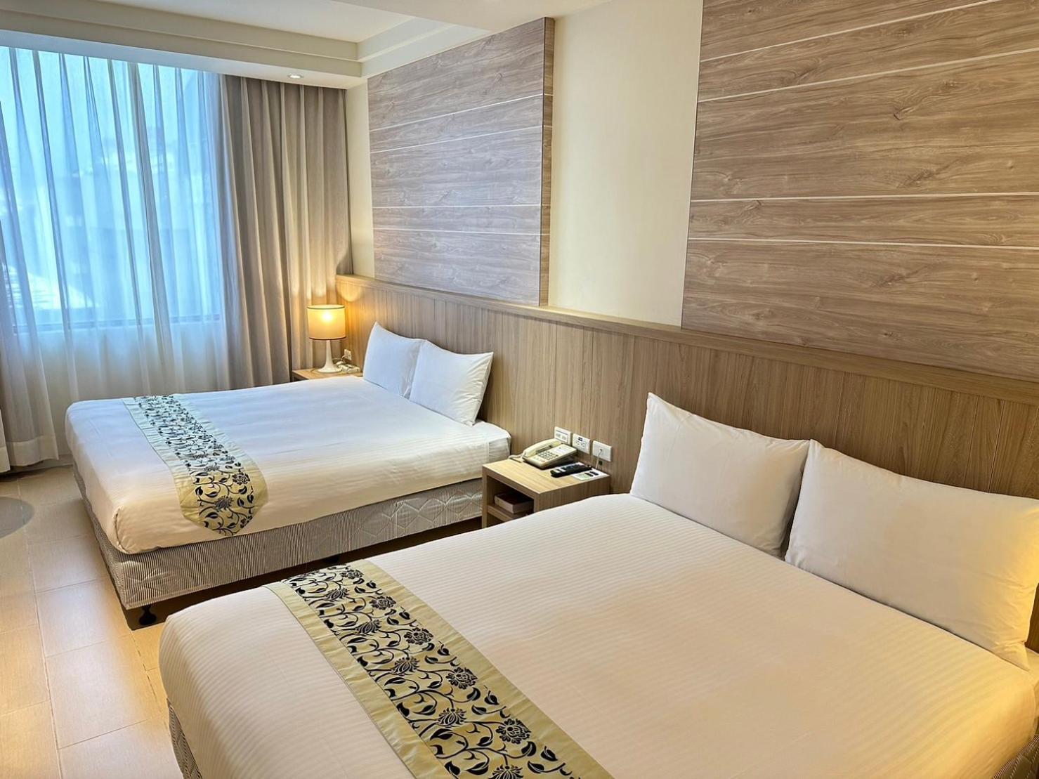 อีสต์ทาวน์26โฮเต็ล Hotel เมืองฮวาเหลียน ภายนอก รูปภาพ
