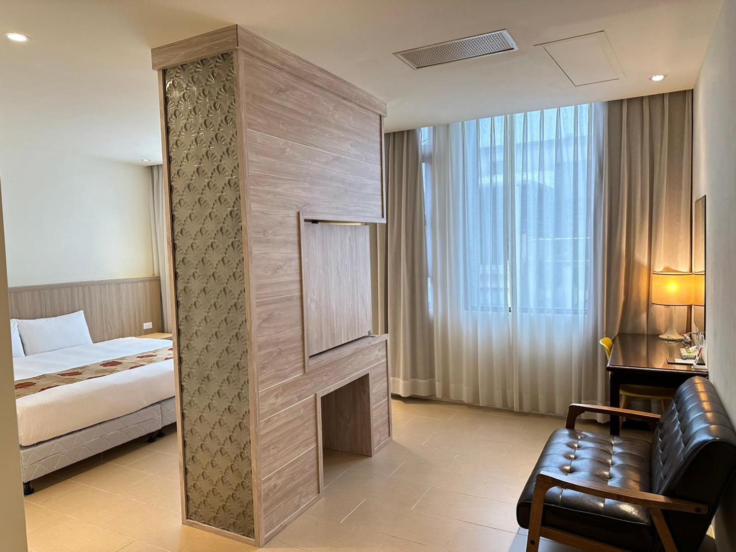 อีสต์ทาวน์26โฮเต็ล Hotel เมืองฮวาเหลียน ภายนอก รูปภาพ