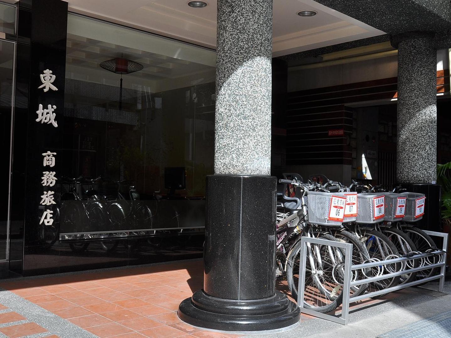 อีสต์ทาวน์26โฮเต็ล Hotel เมืองฮวาเหลียน ภายนอก รูปภาพ